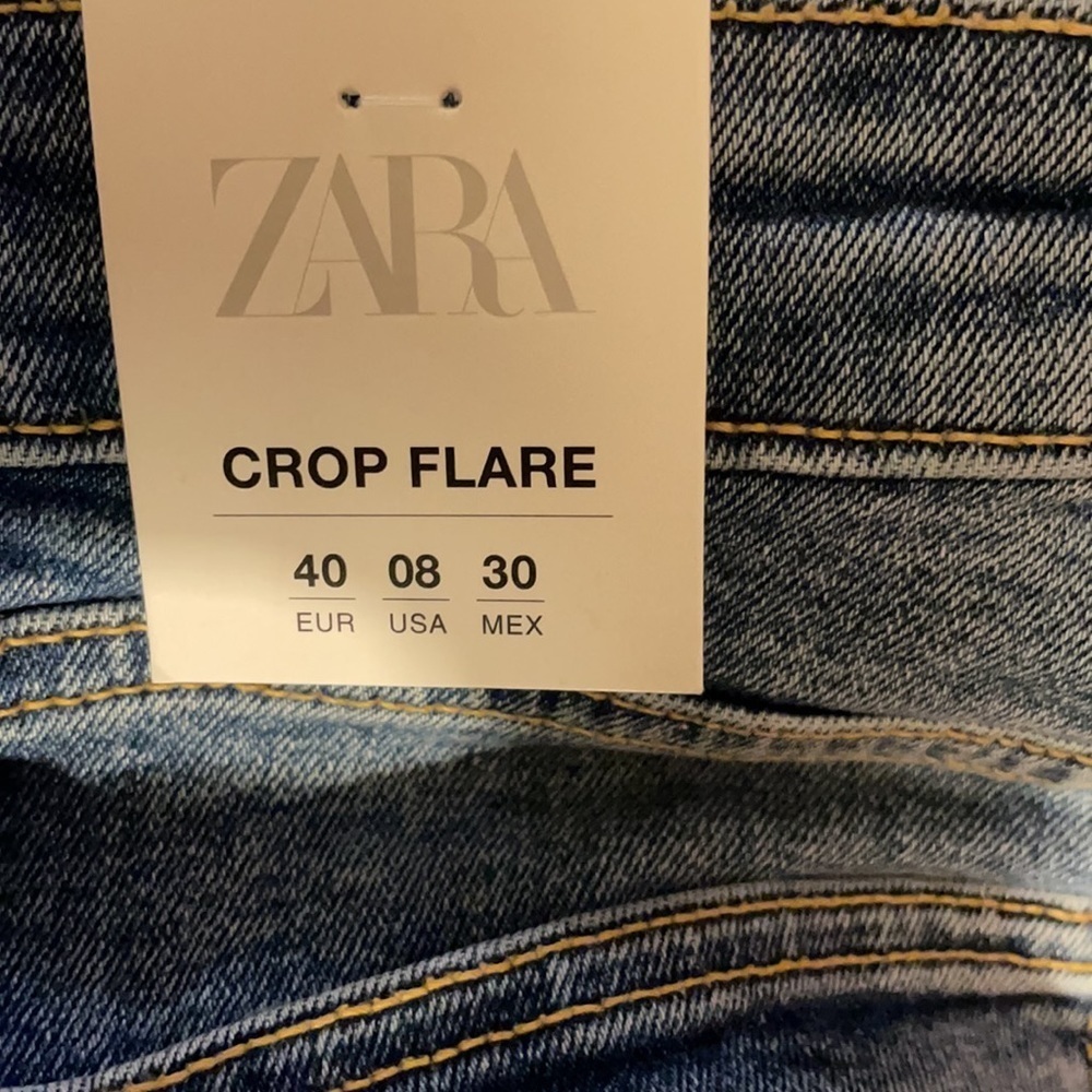 Zara CROPPED FLARE‎ JEANS - Picture 6 of 9